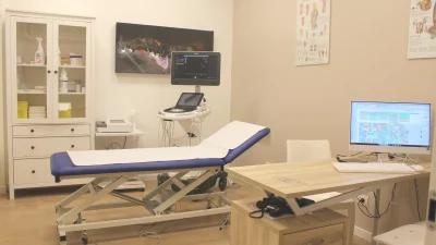 Ambulatorio con lettino visita, ecografo e postazione medica presso Poliambulatorio Progetto Salute a Capriate San Gervasio (BG)